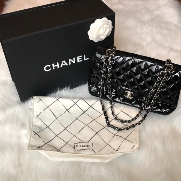 CHANEL Handbags - Authentic Chanel Patent Quilted Purse!!